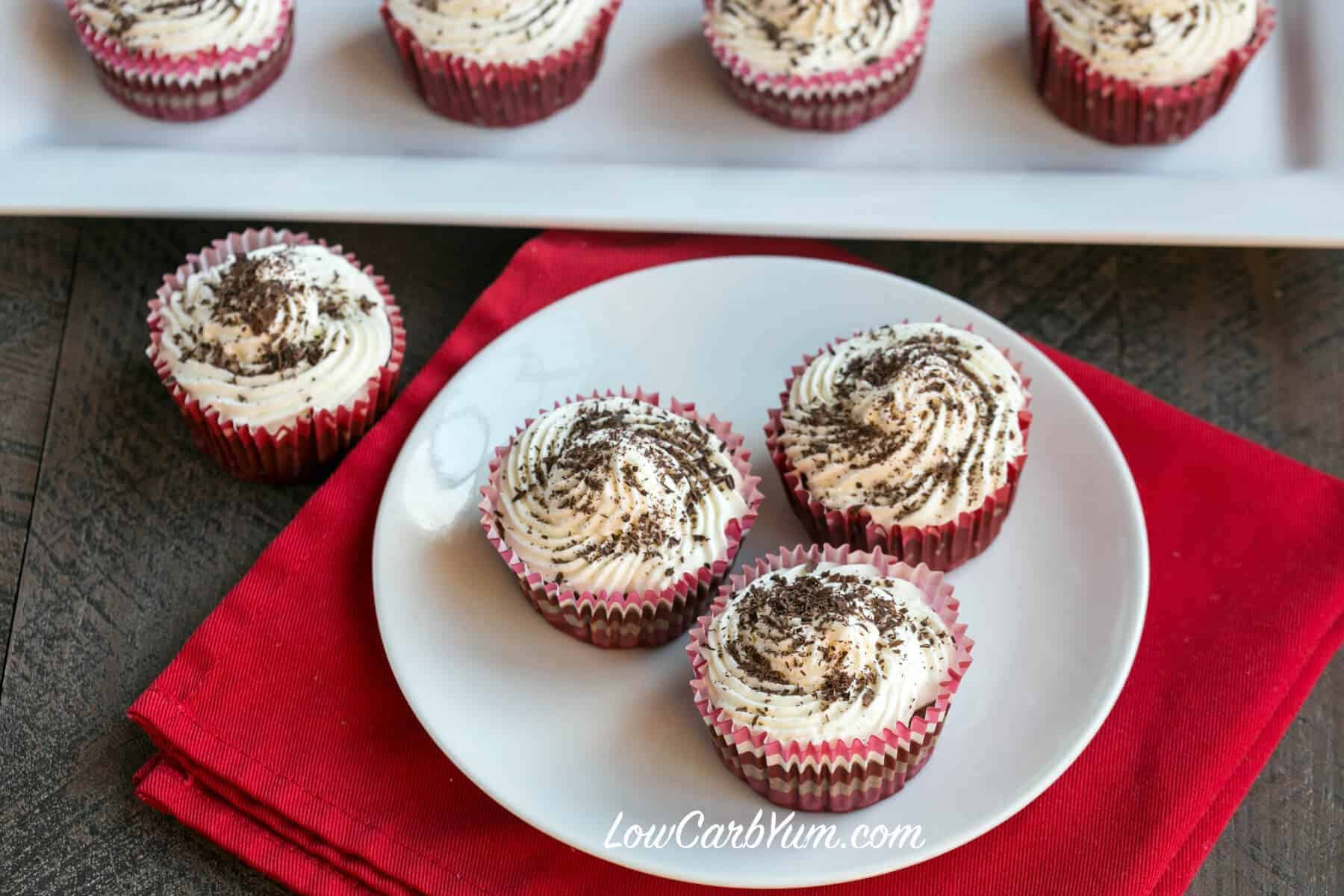 Red Velvet Cheesecake Cupcakes