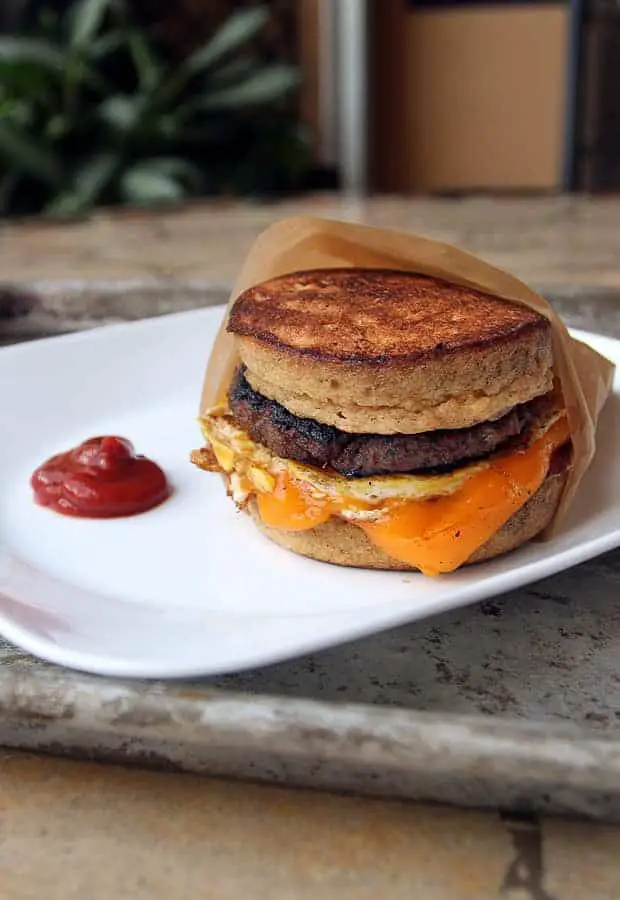 Low-carb Pancake Sandwich