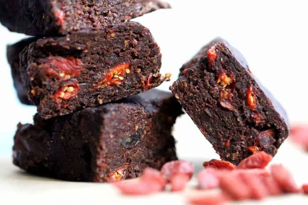 Five Ingredient Protein Pow Raw Protein Brownies
