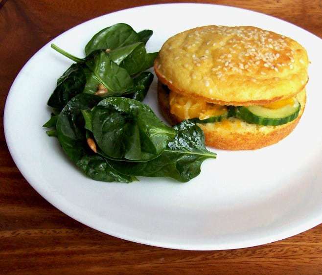 Low-Carb Bun for One