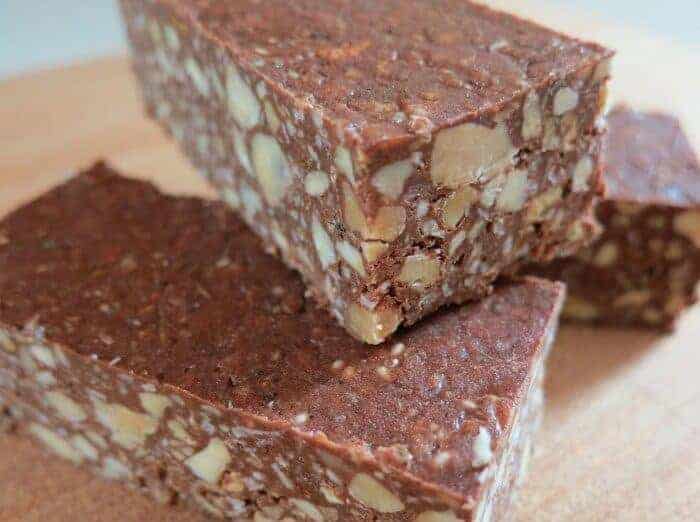No Bake Paleo Chocolate Protein Bars