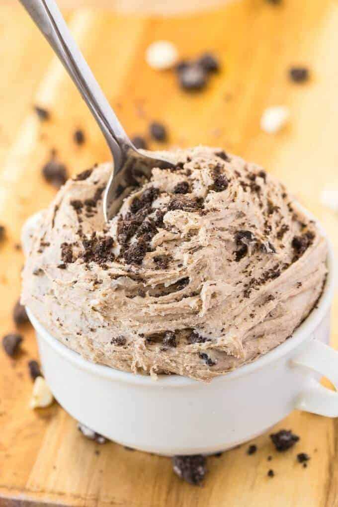 Healthy Cookies and Cream Dip For One